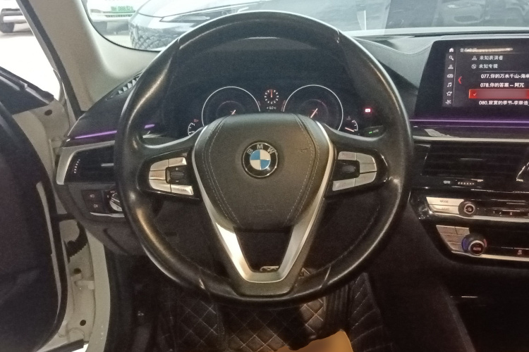 宝马5系 2019款 525Li 豪华套装局部细节13