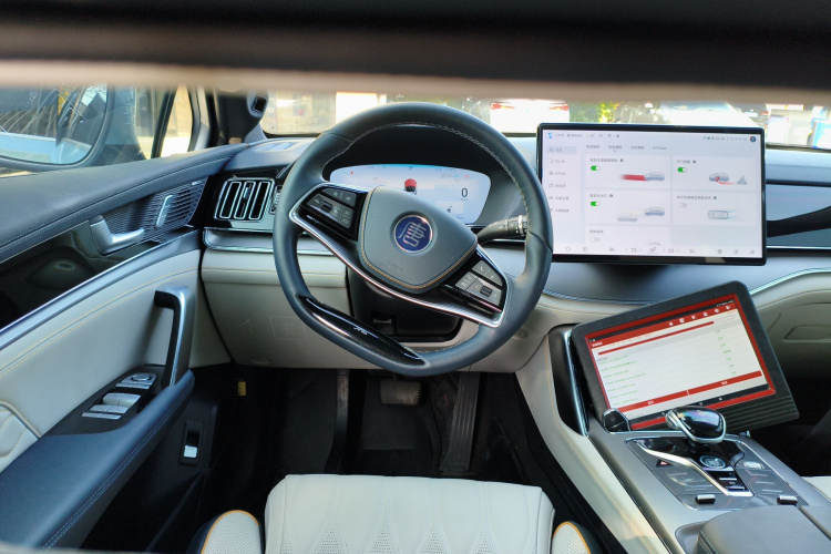 比亚迪 唐新能源 2024款 EV 冠军版 730KM 尊享型中控内饰13
