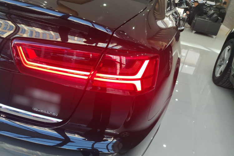 奥迪A6L 2017款 45 TFSI quattro 运动型车身外观6006