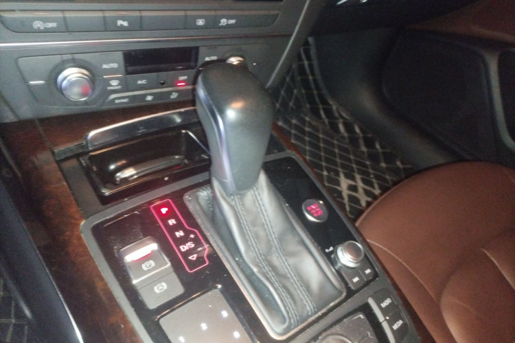 奥迪A6L 2017款 30 FSI 技术型局部细节18