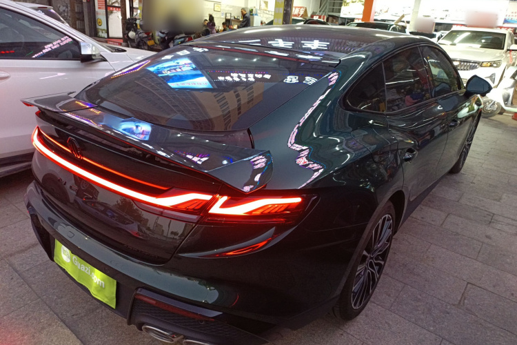 名爵 MG7 2023款 2.0T 自动猎美奢享版车身外观7