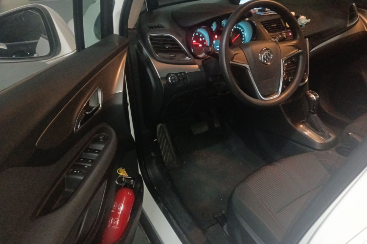 别克 昂科拉 2015款 1.4T 自动两驱都市精英型中控内饰20