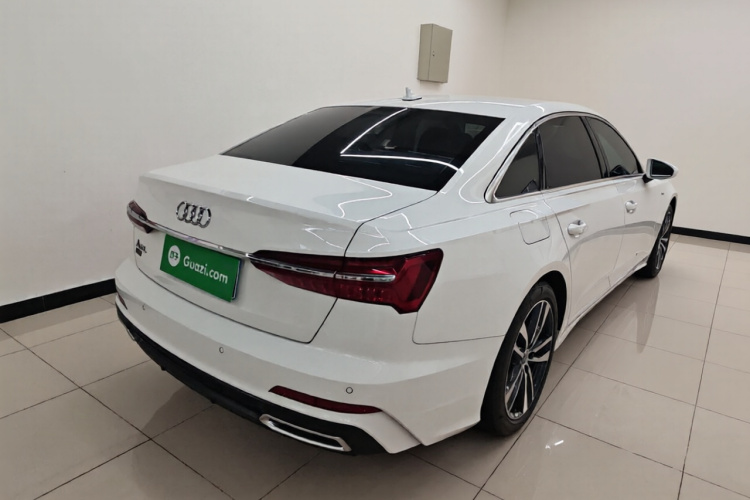 奥迪A6L 2021款 40 TFSI 豪华动感型车身外观7