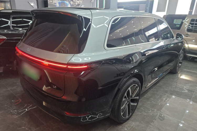 理想汽车 理想L9 2022款 Max车身外观7