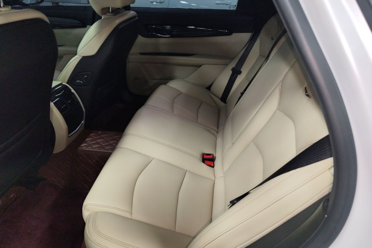 凯迪拉克CT6 2021款 28T 时尚型中控内饰21