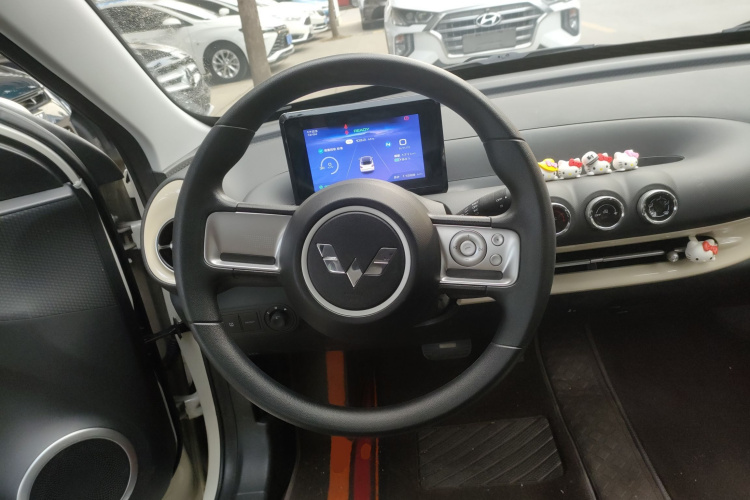 五菱汽车 五菱缤果 2024款 203km 轻享款中控内饰13