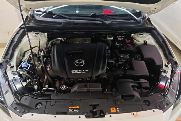 马自达3 昂克赛拉 2017款 三厢 1.5L 自动舒适型 国V机舱底盘24