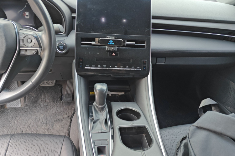 丰田 亚洲龙 2022款 2.0L 豪华版中控内饰12