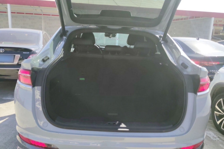 吉利汽车 星越S 2021款 2.0TD 自动两驱闪电版局部细节23