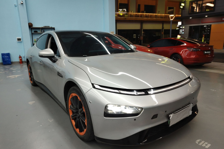 小鹏P7 2022款 480E+车身外观6002