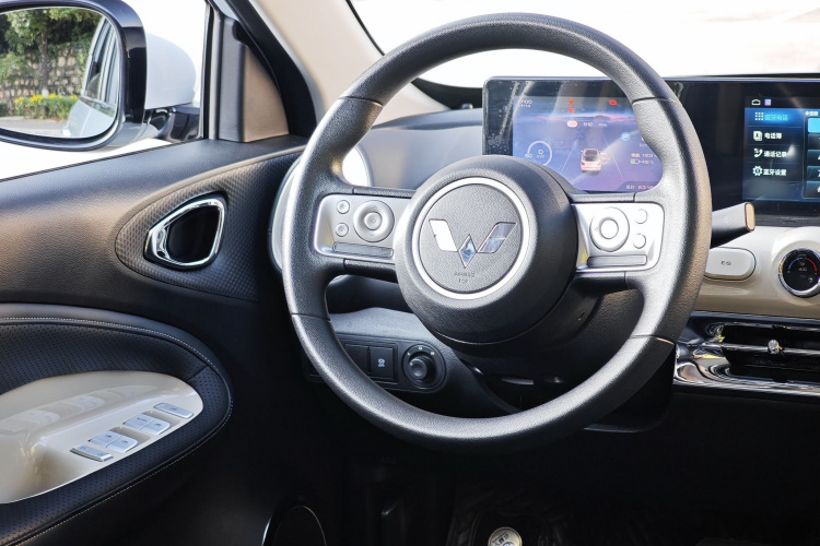 五菱汽车 五菱缤果 2024款 333km 悦享款中控内饰7007