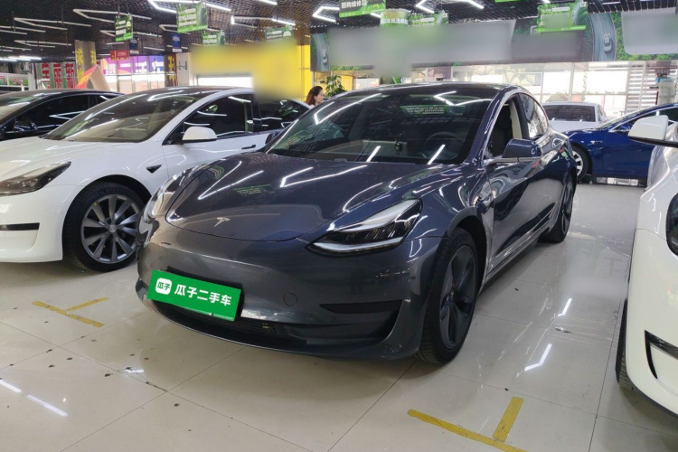 特斯拉 Model 3 2020款 改款 标准续航后驱升级版车身外观1