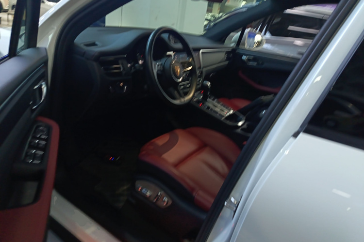 保时捷 2024款 Macan 2.0T中控内饰19