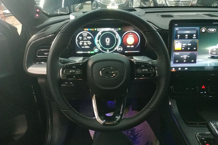 广汽传祺 传祺GS8 2022款 双擎系列 2.0TM 两驱尊贵版 （六座）局部细节13