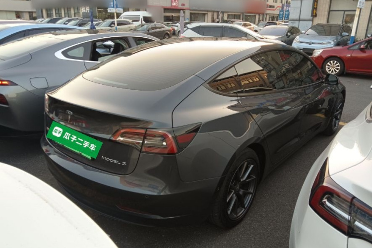特斯拉 Model 3 2021款 标准续航后驱升级版车身外观6005