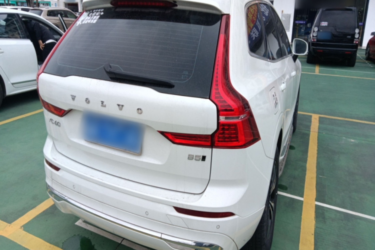 沃尔沃XC60 2023款 B5 四驱智逸豪华版车身外观7