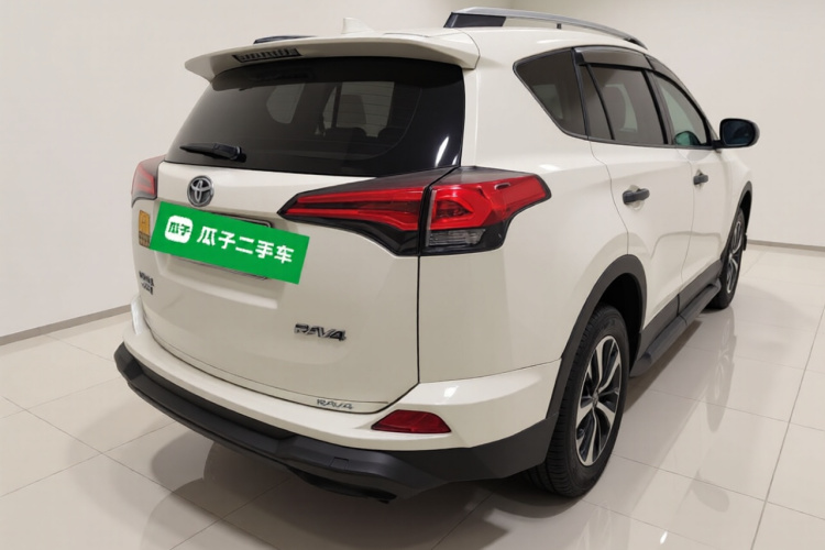 丰田 RAV4荣放 2016款 2.0L CVT两驱风尚版 国V车身外观7