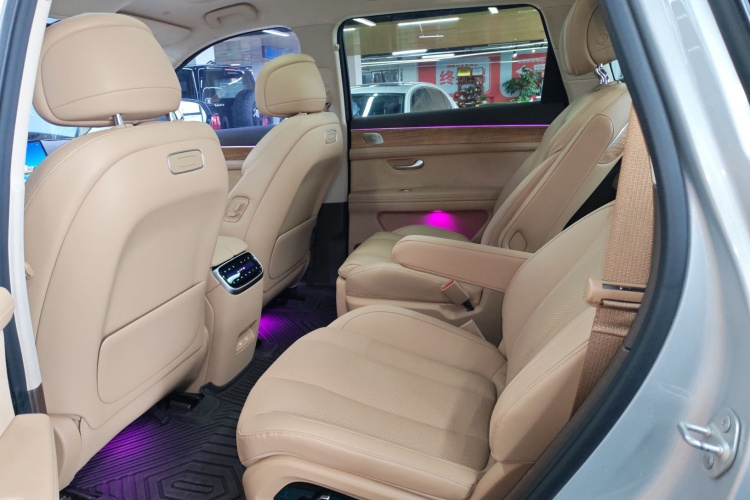 鸿蒙智行 问界M7 2024款 1.5T 智驾四驱Max版 6座中控内饰21