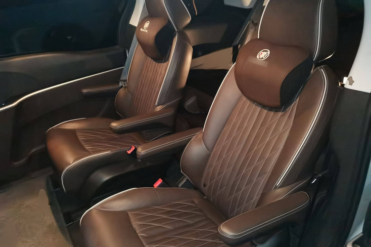 别克GL8 2022款 陆上公务舱 652T 豪华型中控内饰7004