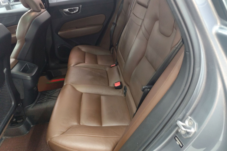 沃尔沃XC60 2021款 T5 四驱智远豪华版中控内饰7004