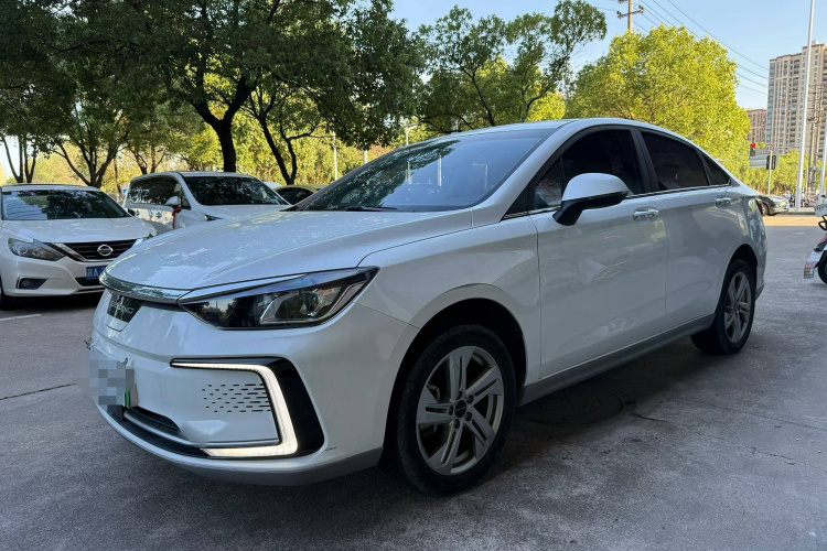 北京汽车 北京EU5 2022款 网约出行版车身外观1