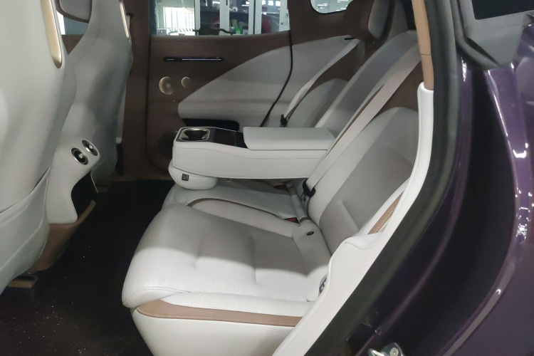 阿维塔07 2024款 Max增程版中控内饰7004