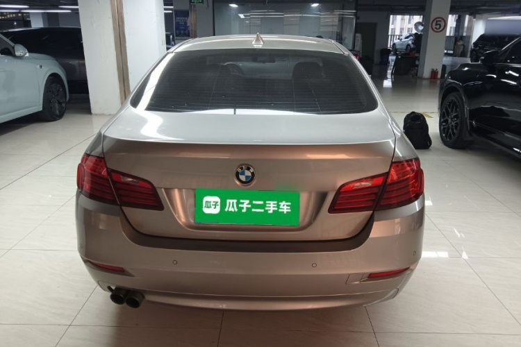 宝马5系 2014款 520Li 典雅型车身外观6