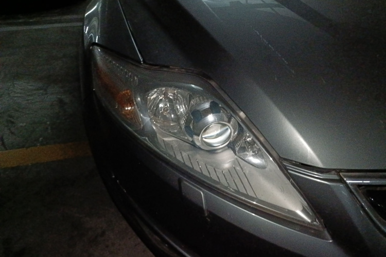 福特 蒙迪欧-致胜 2011款 2.0L GTDi240豪华运动型车身外观6006