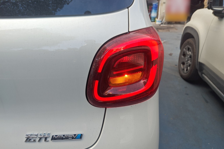 五菱汽车 宏光MINIEV 2025款 四门版 进阶款车身外观6006