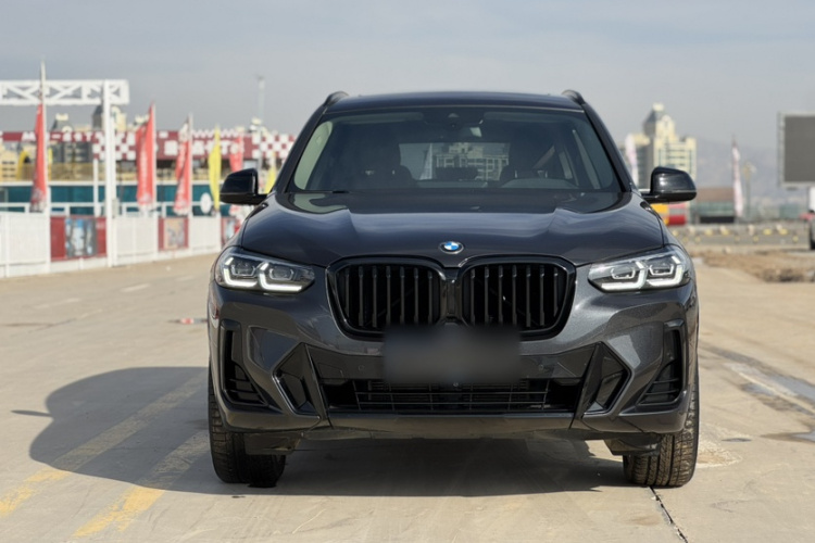 宝马X3 2022款 xDrive30i 领先型 M曜夜套装车身外观6001