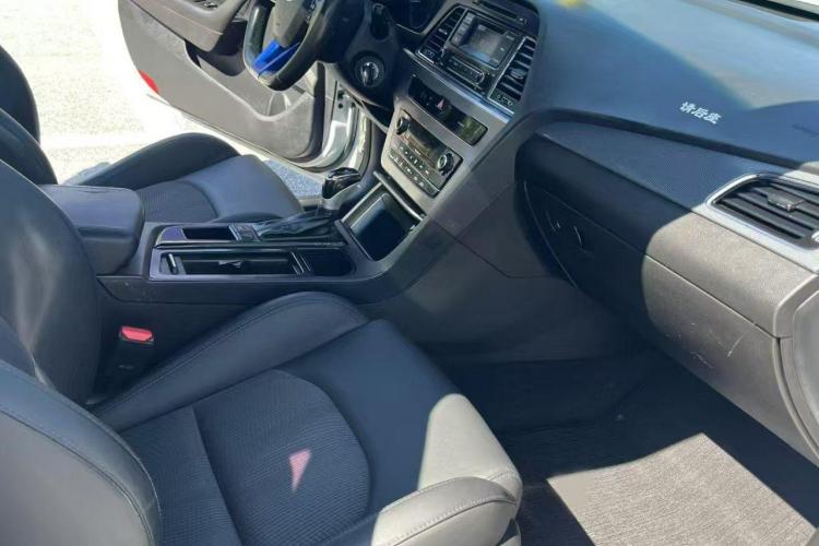 现代 索纳塔 2015款 1.6T GS时尚型中控内饰7006