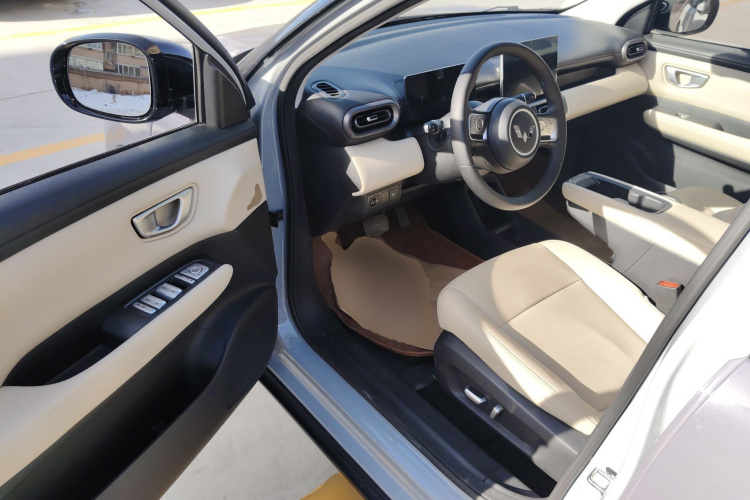 五菱汽车 五菱缤果PLUS 2024款 401km 旗舰版 四座版中控内饰7003