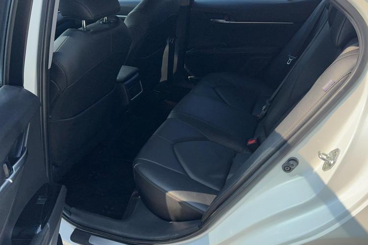 丰田 凯美瑞 2021款 2.0G 豪华版中控内饰7004