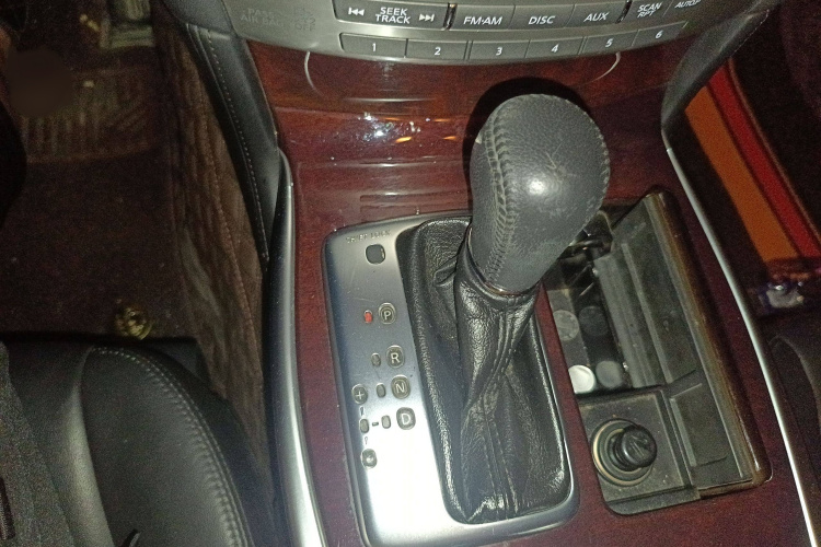 英菲尼迪Q70 2017款 Q70L 2.5L 悦享版局部细节18