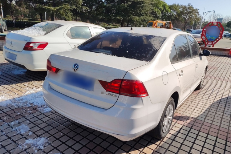 大众 桑塔纳 2018款 1.5L 自动风尚版车身外观7