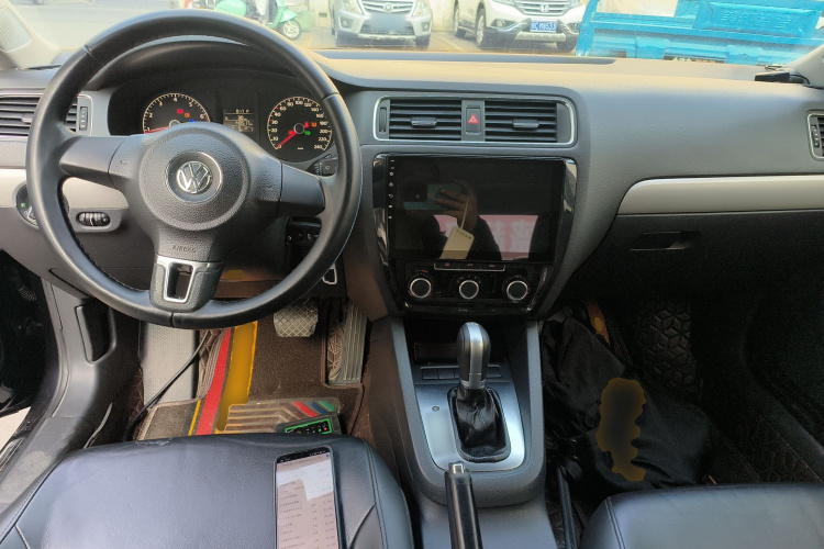 大众 速腾 2014款 1.6L 自动舒适型中控内饰12