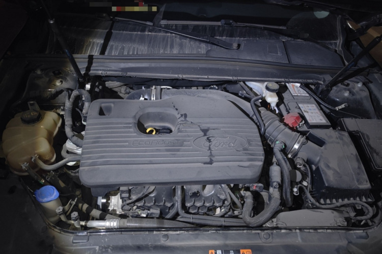 福特 金牛座 2019款 EcoBoost 245 悦享版局部细节24