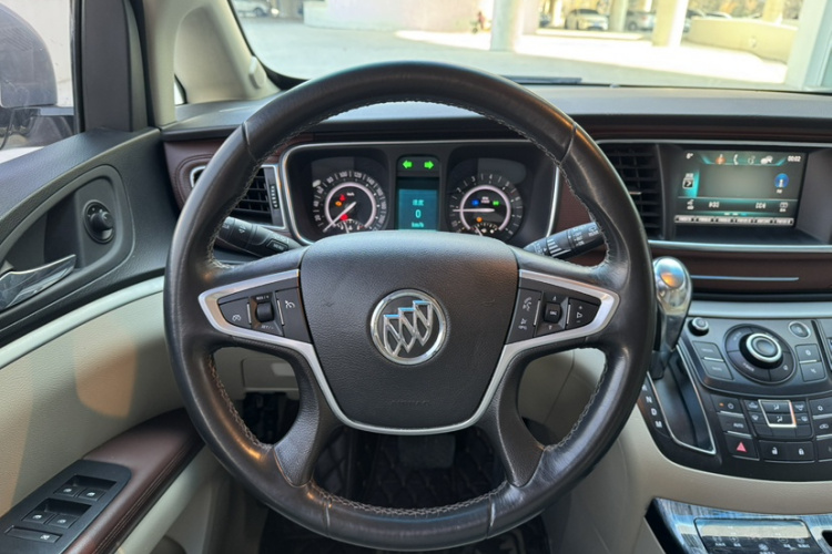 别克GL8 2017款 25S 舒适型 国V局部细节13