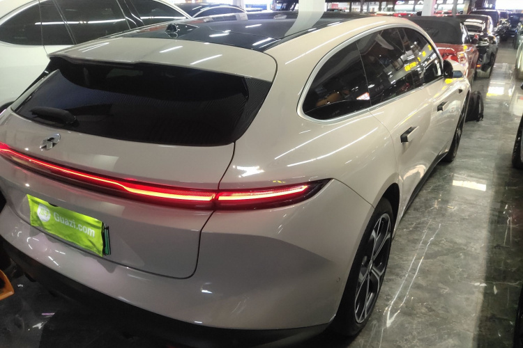 蔚来ET5T 2023款 75kWh Touring车身外观7