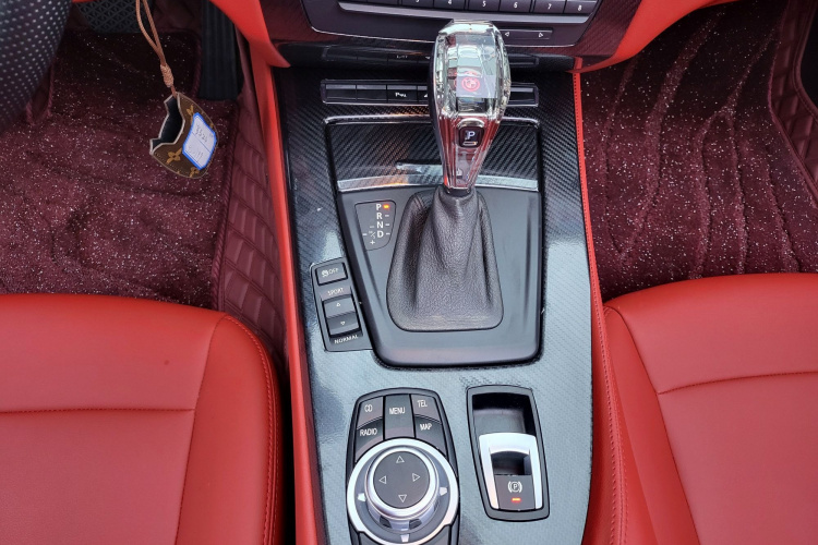 宝马Z4 2009款 sDrive23i领先型中控内饰7007