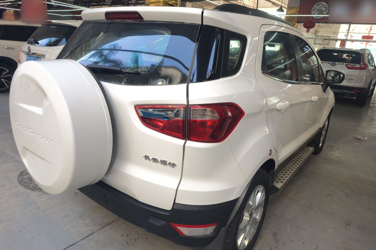 福特 翼搏 2013款 1.5L 自动风尚型车身外观7