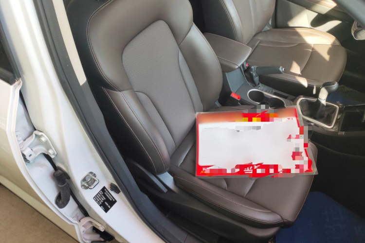 长安CS35PLUS 2019款 1.6L 手动畅联版局部细节41