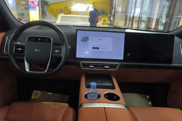 理想汽车 理想L7 2023款 Air中控内饰12