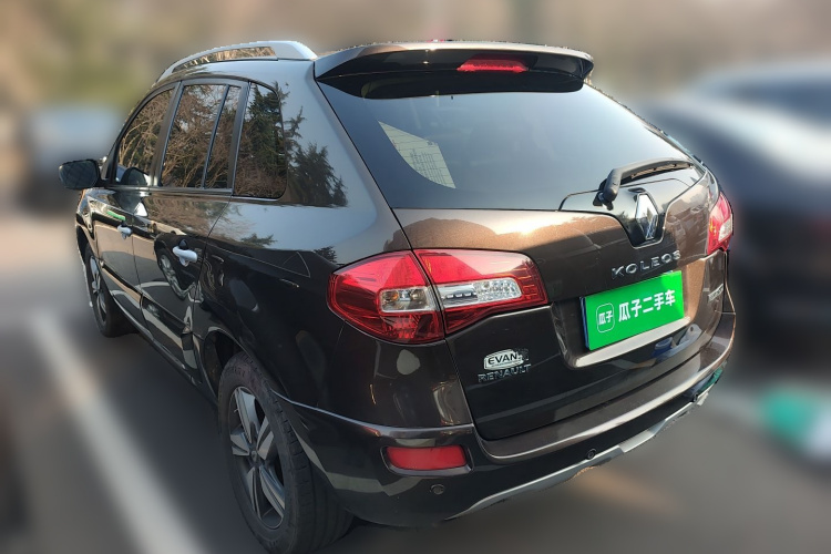 雷诺 科雷傲(进口) 2014款 改款 2.5L 两驱舒适版车身外观5