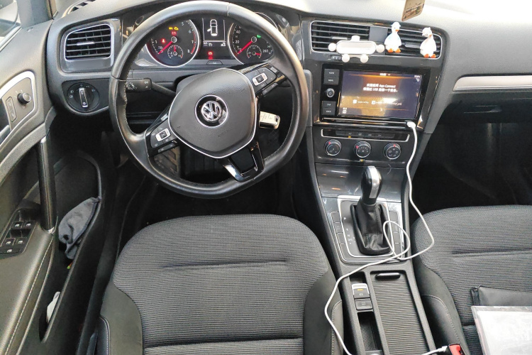 大众 高尔夫 2019款 280TSI DSG舒适型 国V中控内饰13