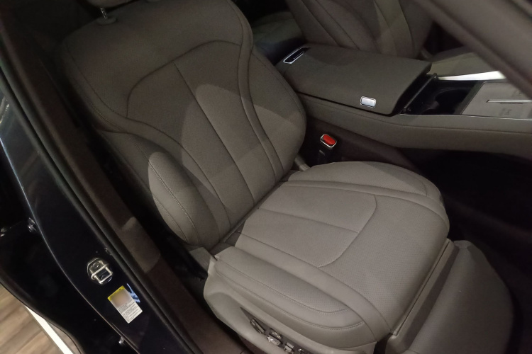 腾势N9 2025款 旗舰型局部细节41