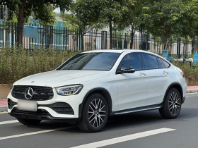 奔驰GLC轿跑 2020款 GLC 300 4MATIC 轿跑SUV