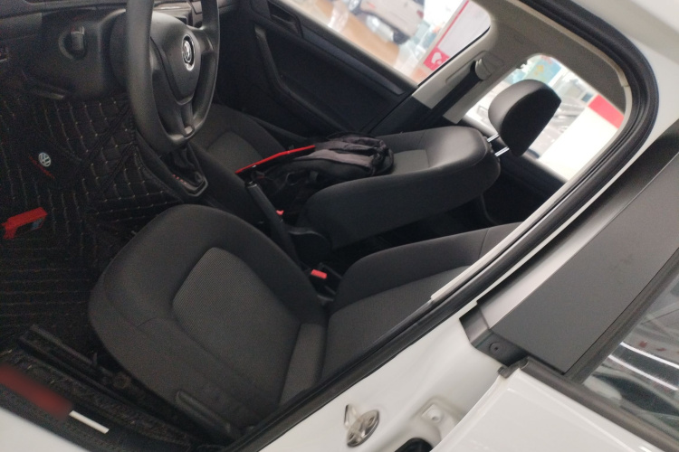 大众 捷达 2017款 1.5L 自动时尚型局部细节19