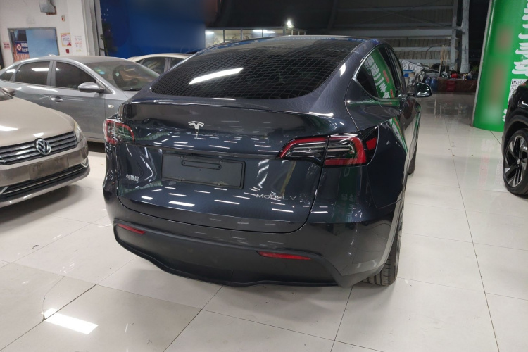 特斯拉 Model Y 2024款 长续航全轮驱动版车身外观7