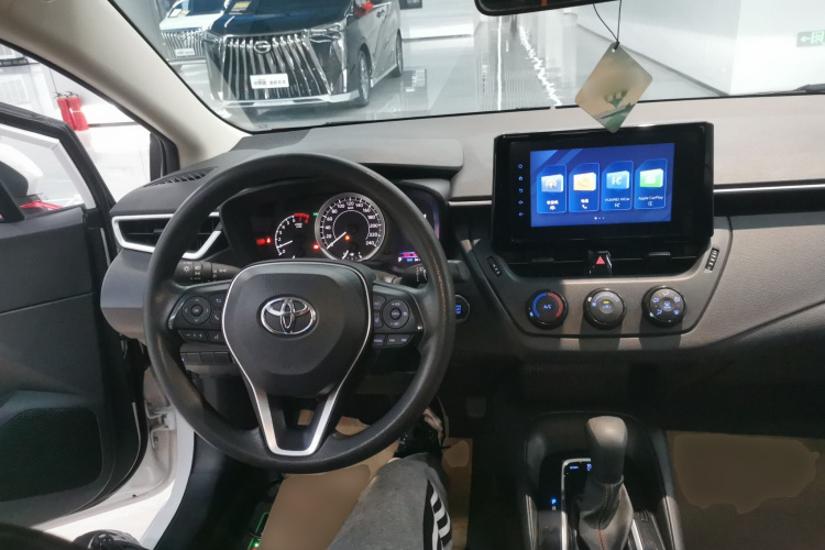 丰田 卡罗拉 2023款 1.2T 先锋版中控内饰7002